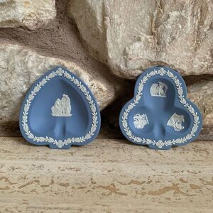 Wedgewood jasperware spade & club trinket dishes